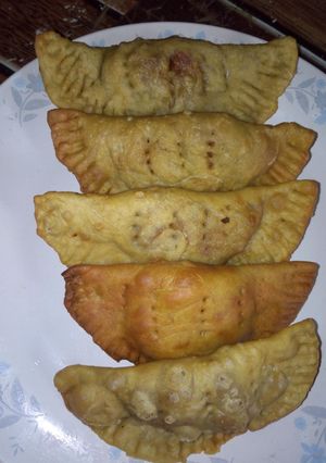 A picture of Fried Meat pie.