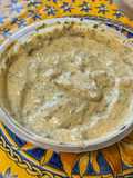 Sauce crème épicée tamarin, ail, échalotes et persil d'algues