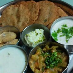 A picture of Special thali.