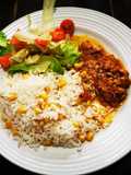 Atún guisado, Arroz de Maíz & Ensalada de Lechuga