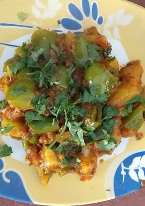 A picture of Potato capsicum veg.