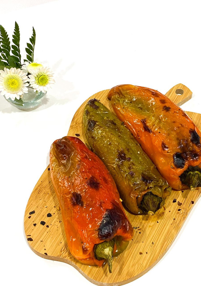 Una foto de Pimiento tricolor rellenos de carne & arroz