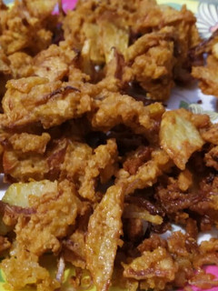 आलू प्याज़ के पकौड़े (Aloo pyaz ke pakode recipe in Hindi) रेसिपी मुख्य फोटो