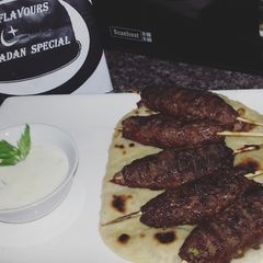 A picture of Naan bread.