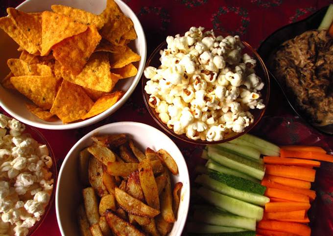 What's the game plan tonight? - Healthy Dip, Baked Veggies and Popcorn