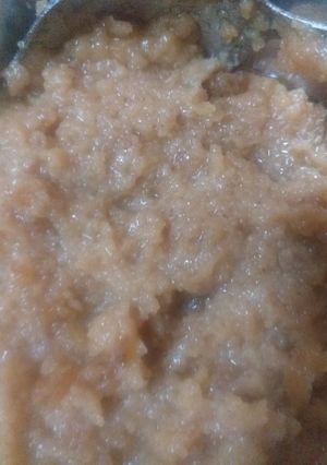 A picture of Besan halwa.