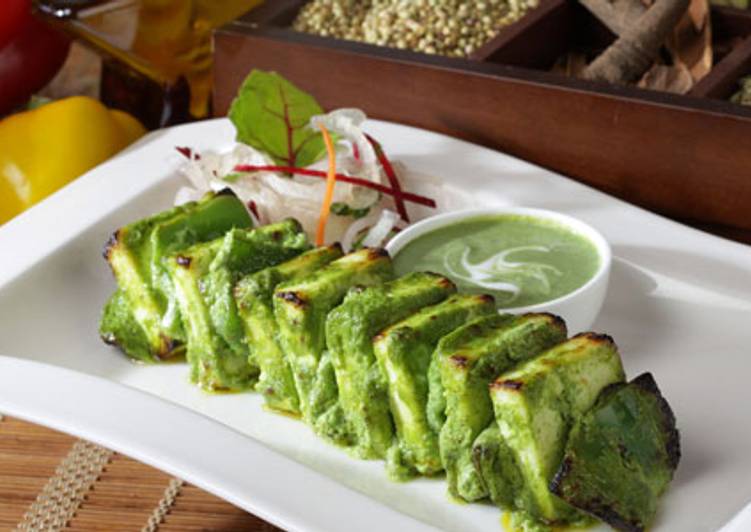 Chutneywala Paneer Tikka