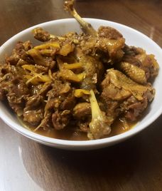 vịt cỏ kho gừng