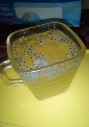 Foto resep Es jeruk selasih#2