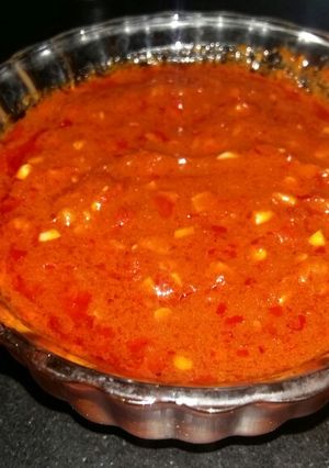 मोमोज़ की तीखी चटनी (Momos ki teekhi chutney recipe in hindi) रेसिपी मुख्य फोटो