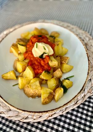Una foto de Patatas bravas en airfryer