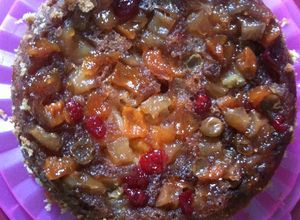 Una foto de Tarta invertida multifrutas
