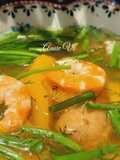 Canh bí đỏ nấu tôm nõn