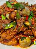 ผัดเผ็ดไก่เหนียว