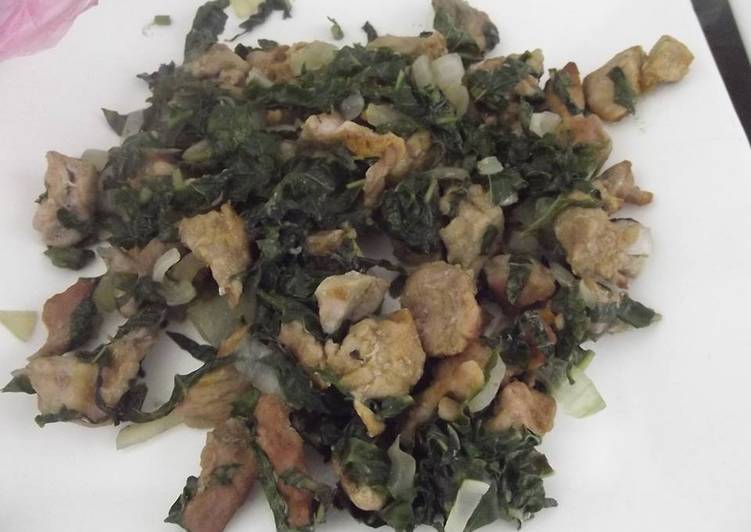 Cerdo con espinacas y pulque o cerveza