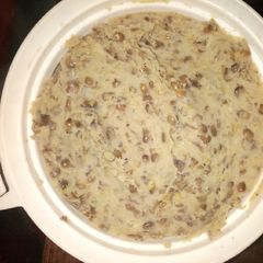 A picture of Mashed dry peas.