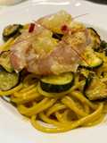Spaghetti in padella 25 gamberoni zucchine zafferano e limone