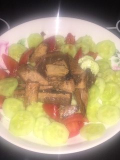 Una foto de Ensalada de salmón