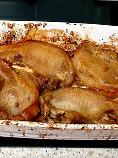 A picture of My Marinated pork Chops 😁.