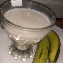 A picture of Banana smoothie.