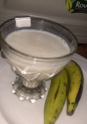 A picture of Banana smoothie.