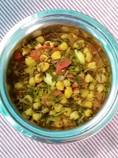 கீரை சன்னா மசாலா (Keerai Chana Masala Recipe in Tamil) செய்முறை முக்கிய புகைப்படம்