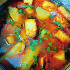A picture of Aloo paneer sabzi.