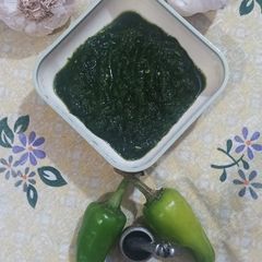A picture of Haray dhania ki chutney.