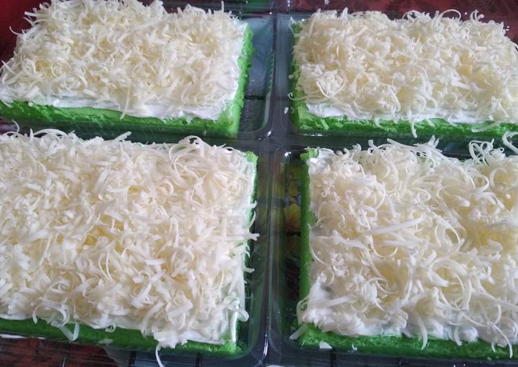 Bolu pandan putih telur