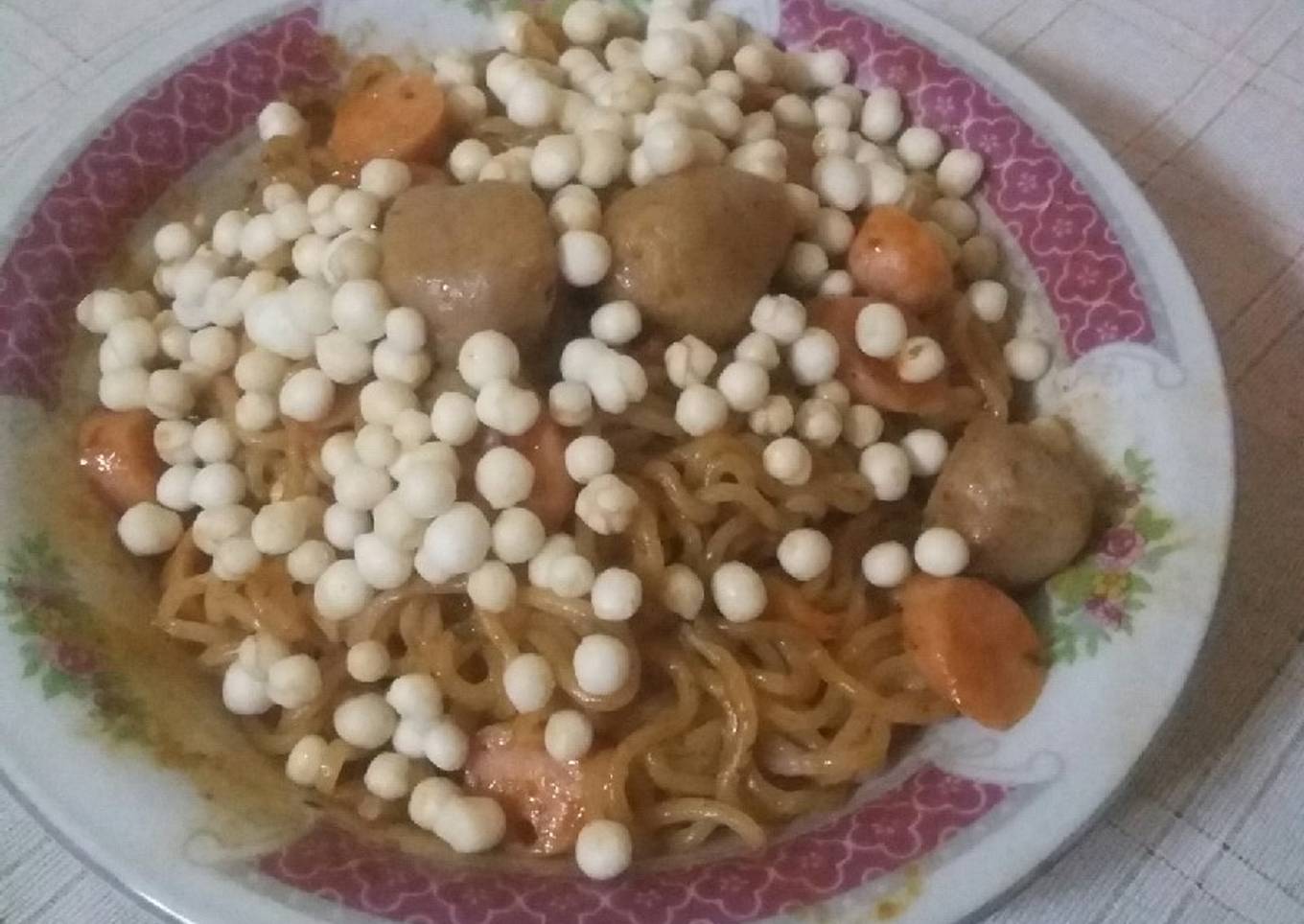 Mie goreng aceh vs bakso sosis taburan pilus tik tak versi q