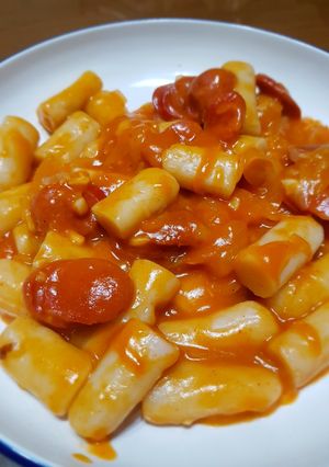 Foto resep Homemade Tteokbokki (korean rice cake)