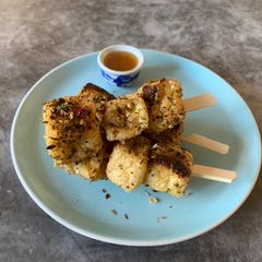 Crispy tofu spice skewers A picture of Crispy tofu spice skewers.