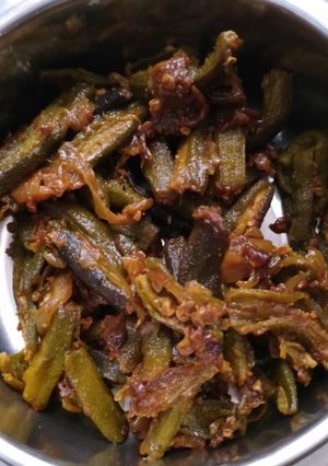 भिंडी मसाला (bhindi masala recipe in Hindi) रेसिपी मुख्य फोटो