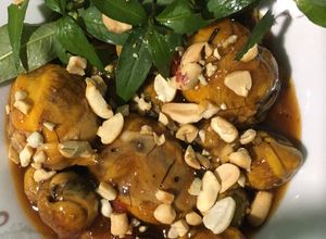 Hình của món Trứng lộn sốt me.