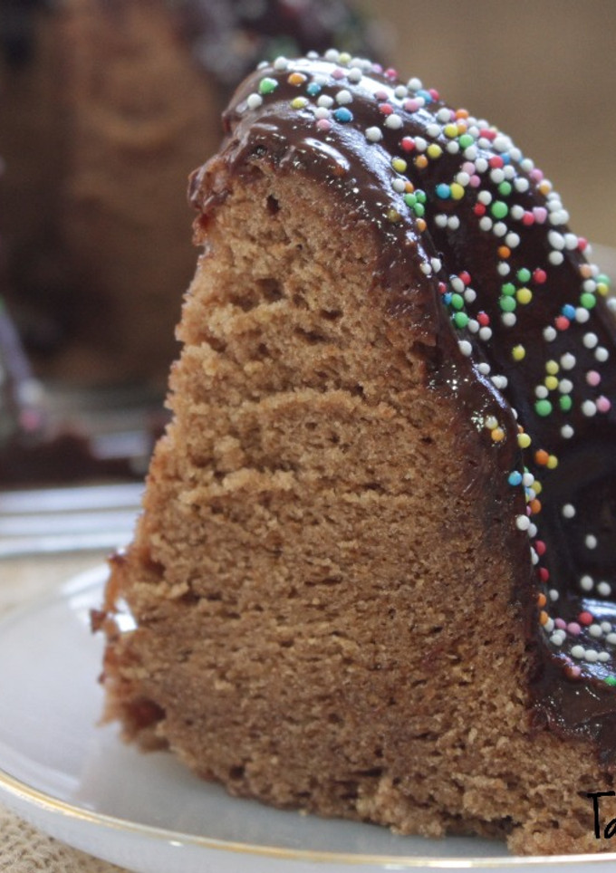 Una foto de Bizcocho de chocolate y leche condensada
