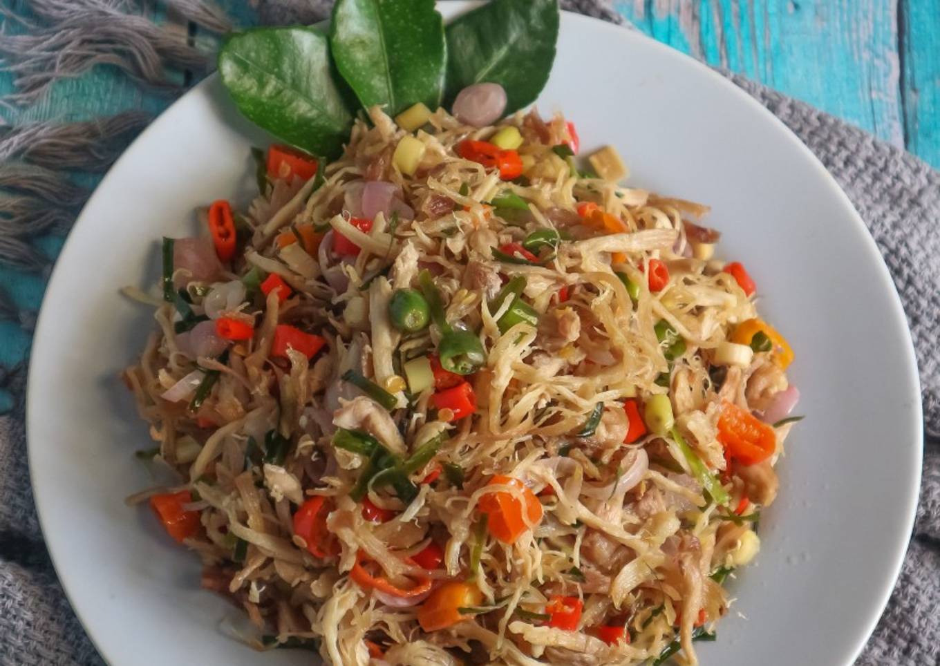 Ayam Suwir Sambal Matah