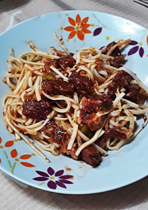 Foto de Espaguete de pupunha com carne seca