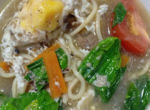 Gambar Mee Sup Daging Simple