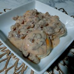 A picture of Biscuits and Gravy.