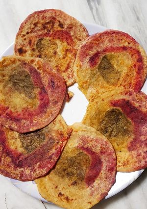 ट्राय कलर परांठा (Tri colour paratha recipe in Hindi) रेसिपी मुख्य फोटो