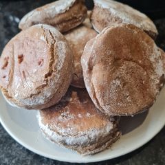 A picture of Rye English Muffins.
