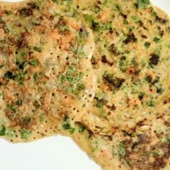 A picture of Egg besan chilla.