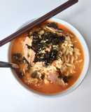 Mỳ ba chỉ kim chi Hàn Quốc