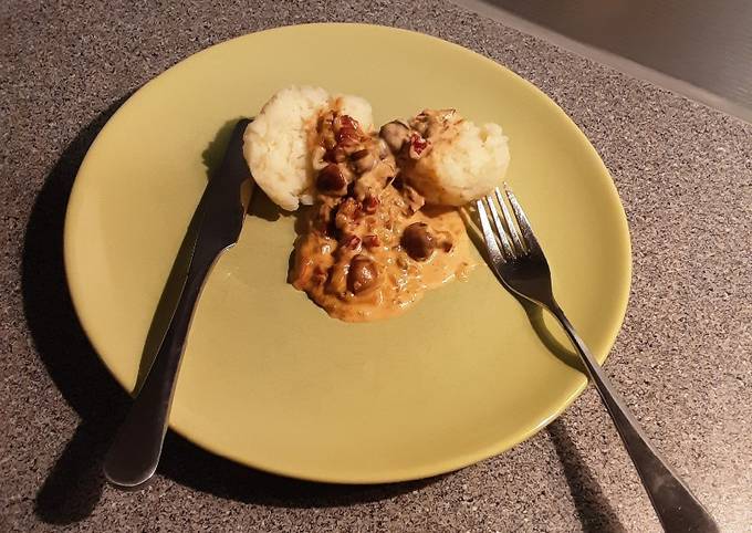 Champignons in Sahnesauce