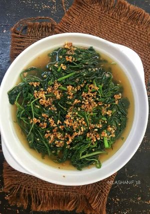Foto resep Tumis Bayam Bawang putih