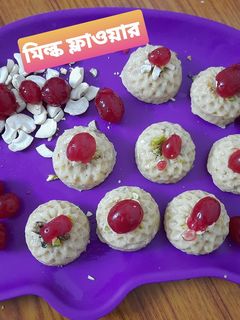 মিল্ক ফ্লাওয়ার (Milk flower recipe in bengali) রেসিপির প্রধান ছবি
