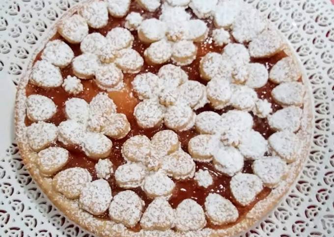 Crostata con marmellata di pesche