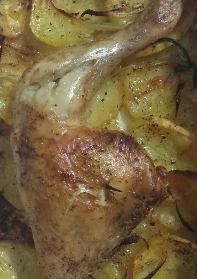 Una foto de Muslo asado al vino blanco