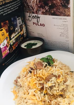 A picture of Yakhni pulao.