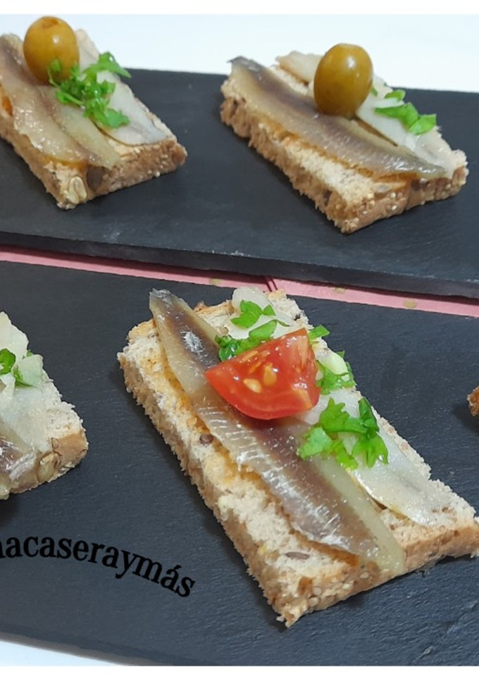 Una foto de Matrimonio -anchoas y boquerones en vinagre-